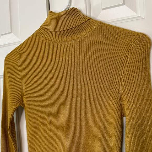 Turtleneck Sweater | Women's Size L Mustard Yellow Pullover Fashion Nova Top - Picture 3 of 10